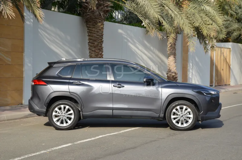 2024 تويوتا كورولا كروس