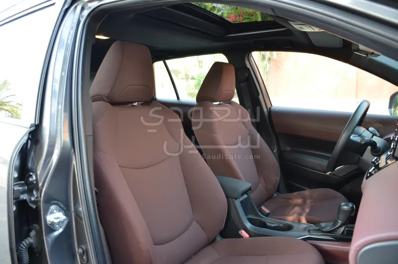 2024 تويوتا كورولا كروس