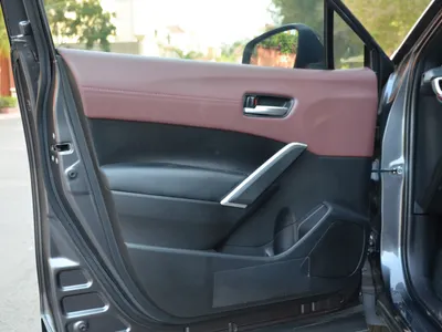 2024 تويوتا كورولا كروس