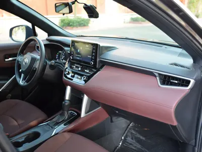 2024 تويوتا كورولا كروس