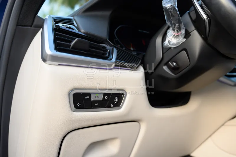 2022 بي ام دبليو الفئة اكس 6 إم 50 أي