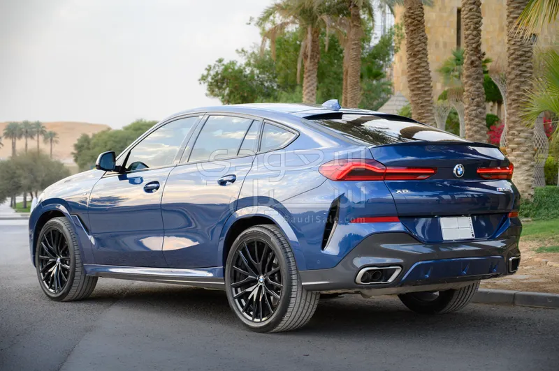 2022 بي ام دبليو الفئة اكس 6 إم 50 أي