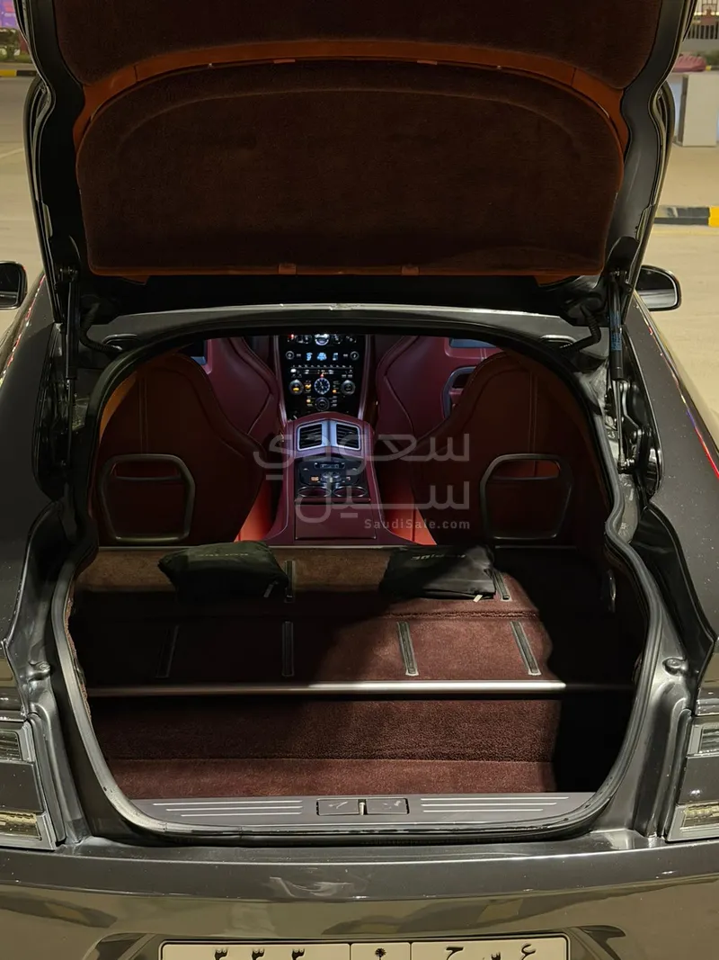 2012 استون مارتن رابيد