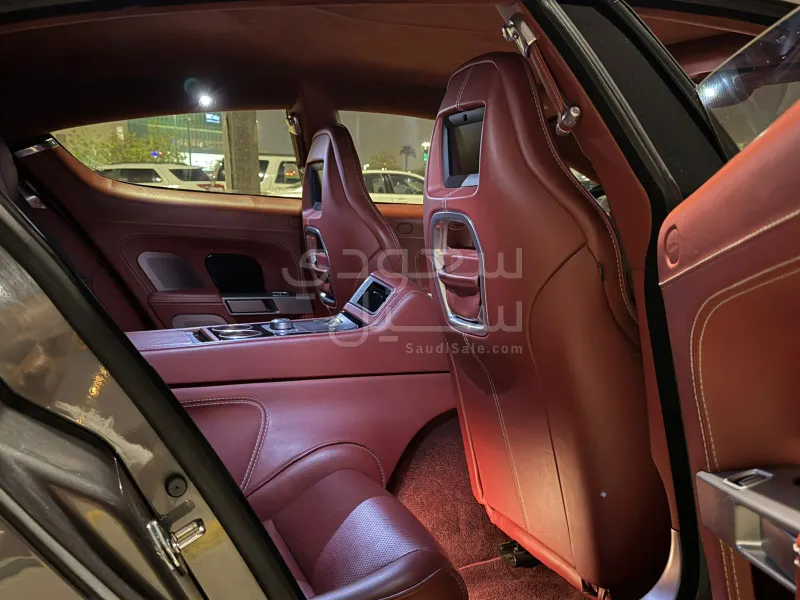 2012 استون مارتن رابيد