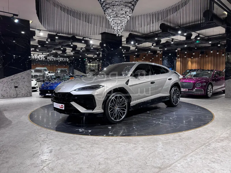 2025 لمبرجيني اوروس