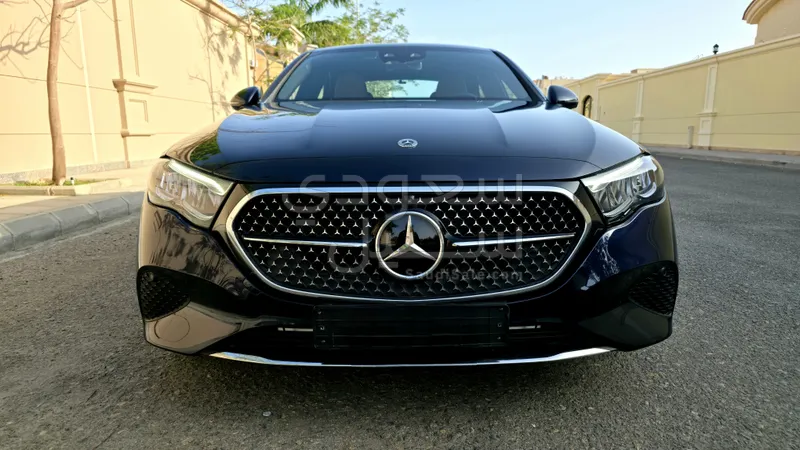 2024 مرسيدس - بنز إي 200