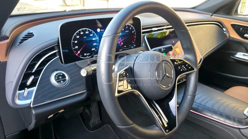 2024 مرسيدس - بنز إي 200
