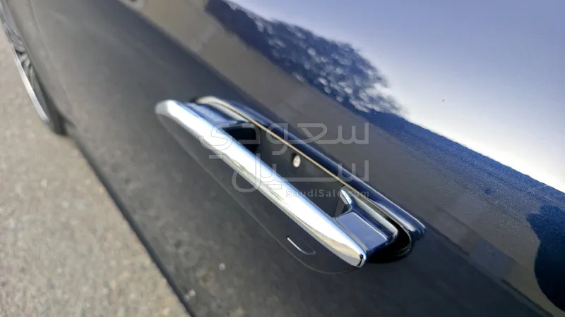 2024 مرسيدس - بنز إي 200