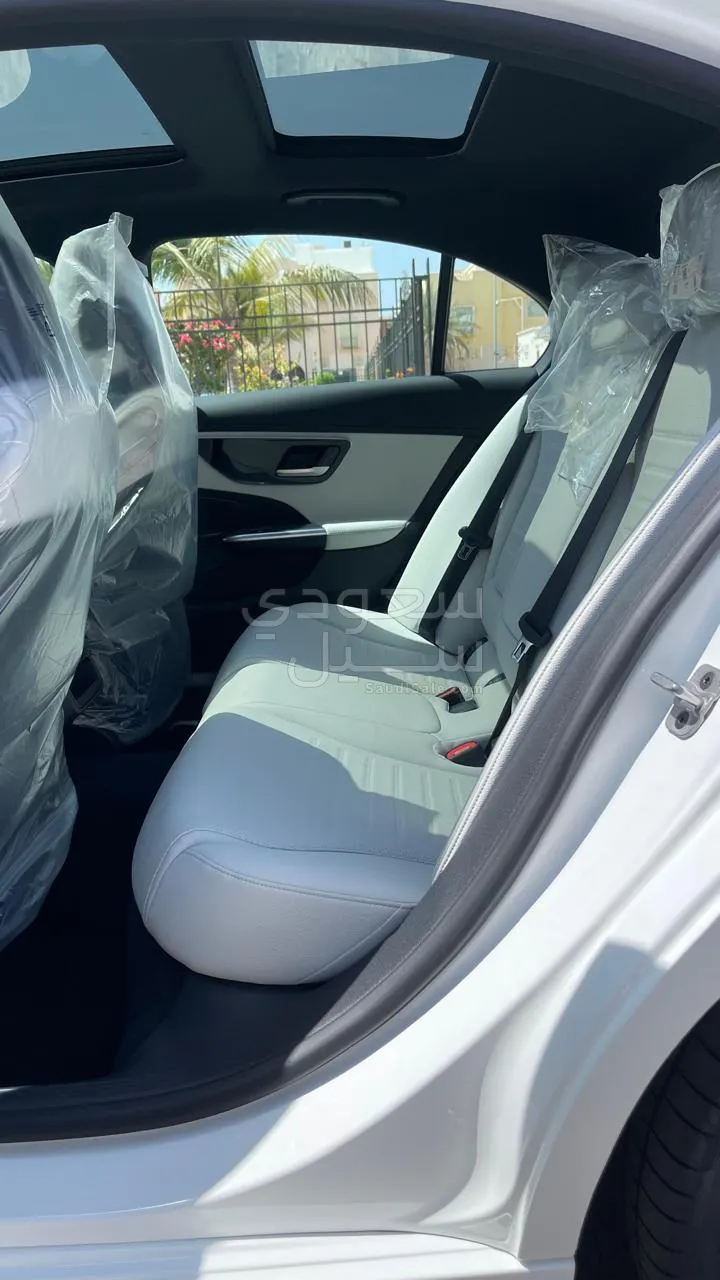 2025 مرسيدس - بنز سي 200 أي إم جي