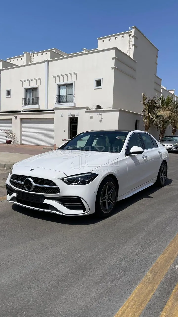 2025 مرسيدس - بنز سي 200 أي إم جي