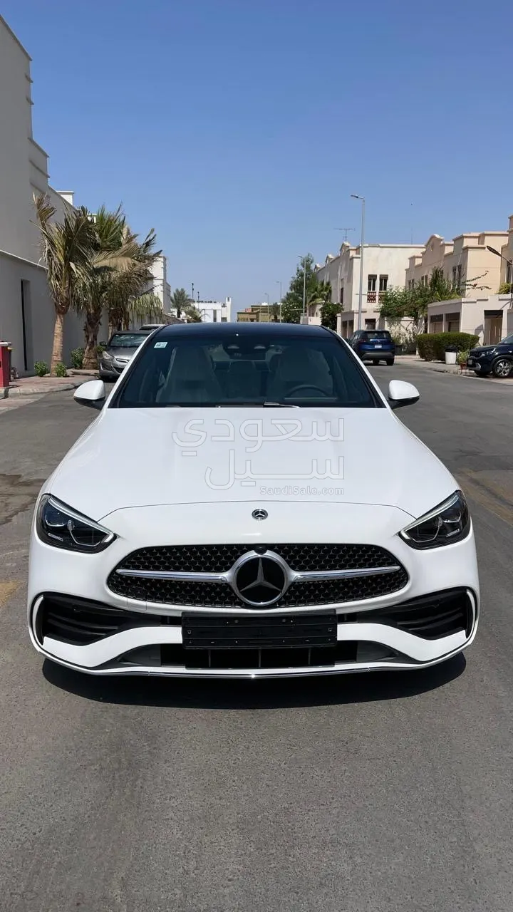 2025 مرسيدس - بنز سي 200 أي إم جي