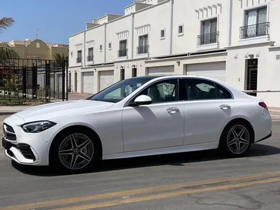 2025 مرسيدس - بنز سي 200 أي إم جي