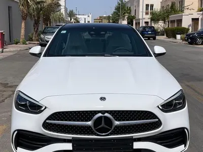 2025 مرسيدس - بنز سي 200 أي إم جي