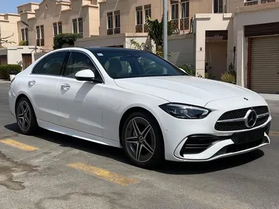 2025 مرسيدس - بنز سي 200 أي إم جي