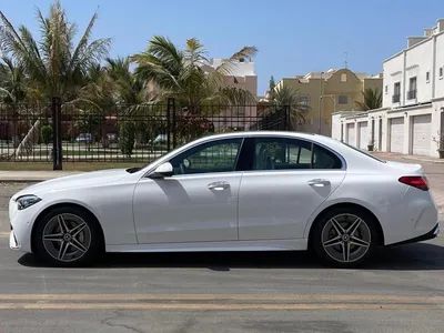 2025 مرسيدس - بنز سي 200 أي إم جي