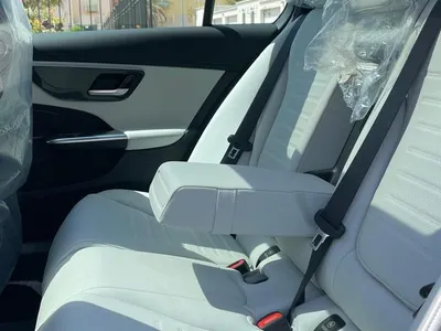 2025 مرسيدس - بنز سي 200 أي إم جي