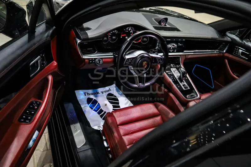 2018 Porsche Panamera 4S