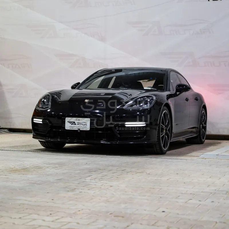 2018 Porsche Panamera 4S