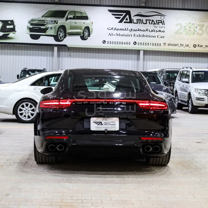 2018 Porsche Panamera 4S