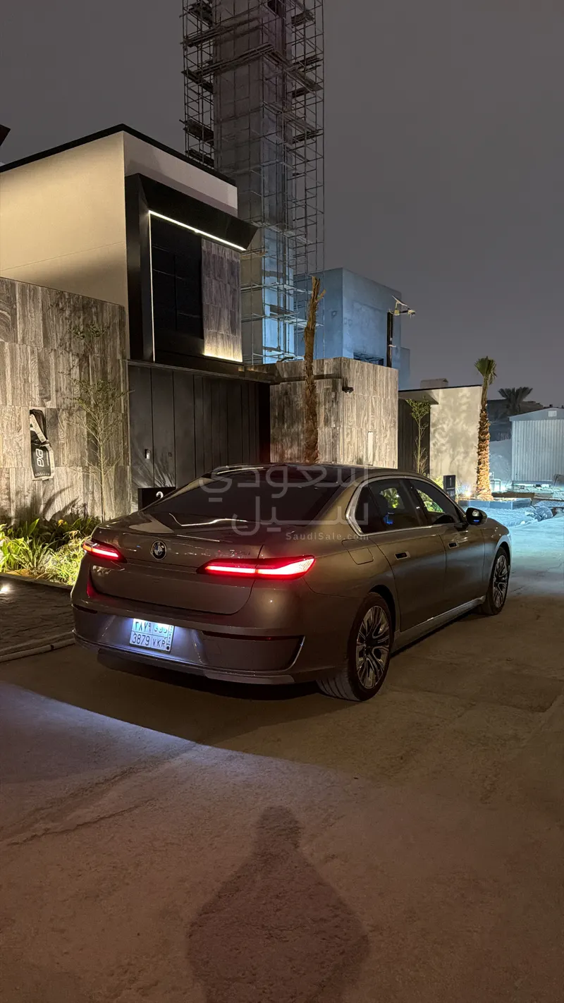 2024 BMW 7 Series 735Li