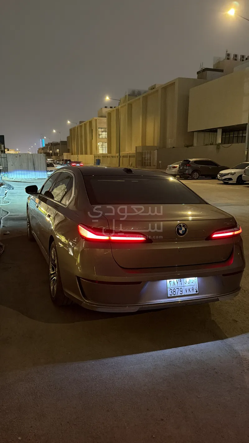 2024 BMW 7 Series 735Li
