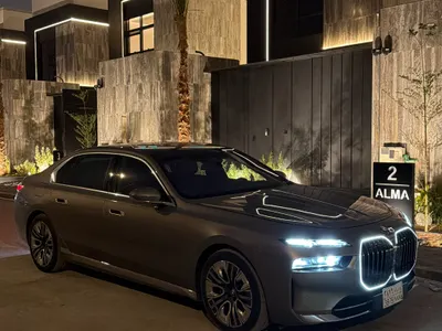 2024 BMW 7 Series 735Li