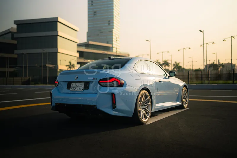 2025 بي ام دبليو الفئة ام إم 2