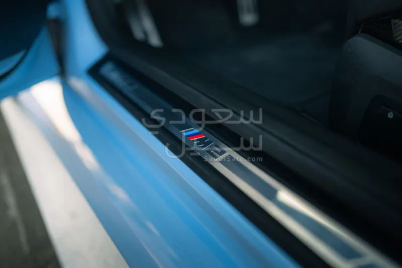 2025 بي ام دبليو الفئة ام إم 2