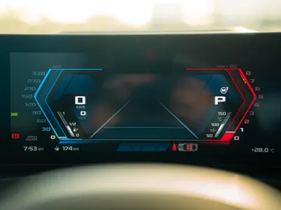 2025 بي ام دبليو الفئة ام إم 2