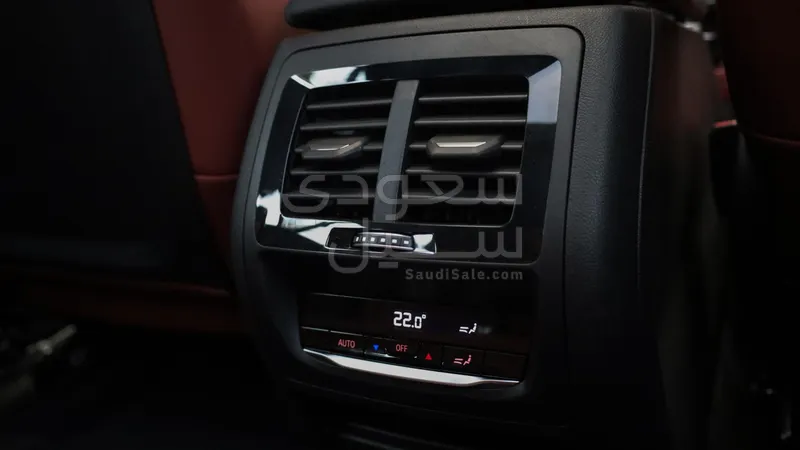 2025 بي ام دبليو الفئة اكس 4