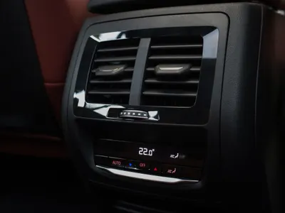 2025 بي ام دبليو الفئة اكس 4