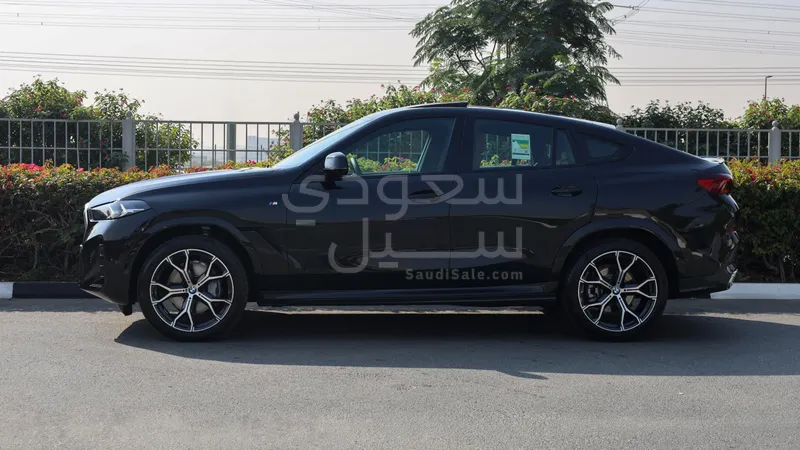 2026 بي ام دبليو الفئة اكس 6 إم