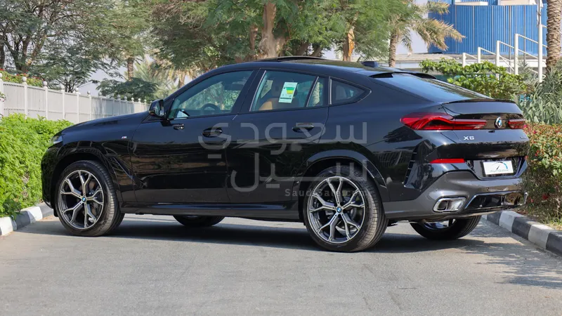 2026 بي ام دبليو الفئة اكس 6 إم