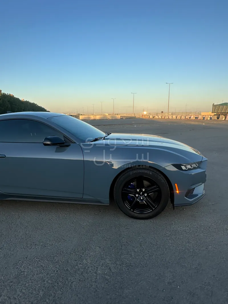 2025 فورد موستانغ