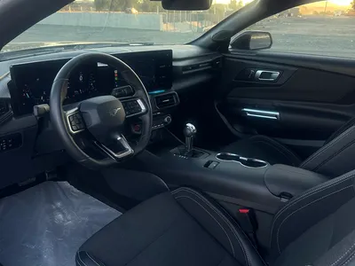 2025 فورد موستانغ