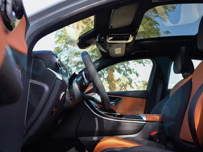 2026 مرسيدس - بنز جي إل سي 200