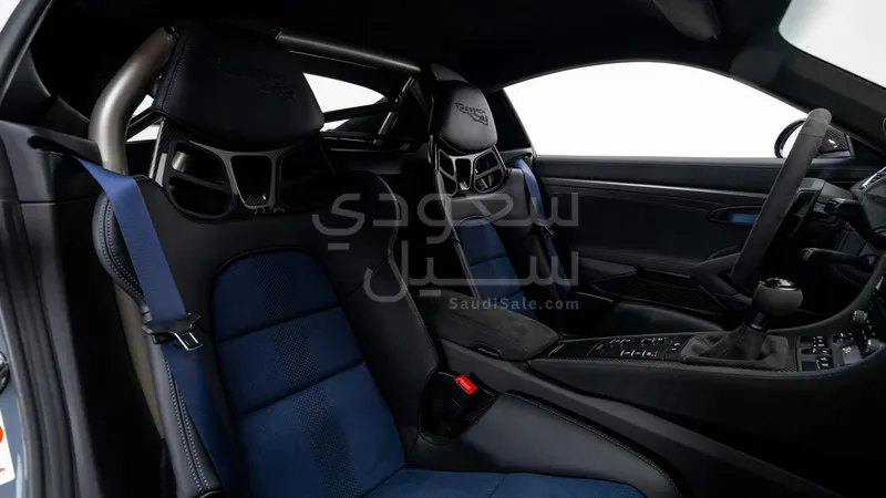 2022 Porsche Cayman GT4 RS