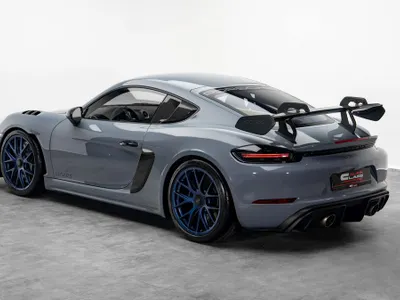 2022 Porsche Cayman GT4 RS