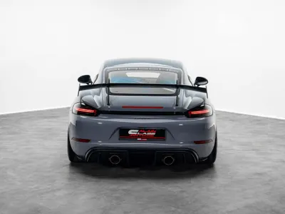 2022 Porsche Cayman GT4 RS