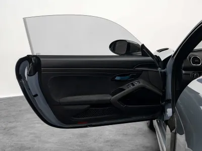 2022 Porsche Cayman GT4 RS