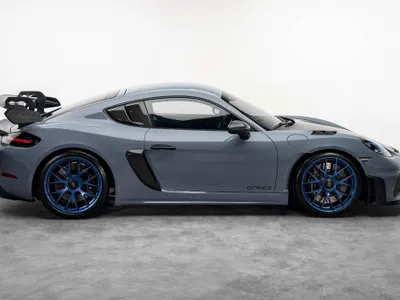 2022 Porsche Cayman GT4 RS