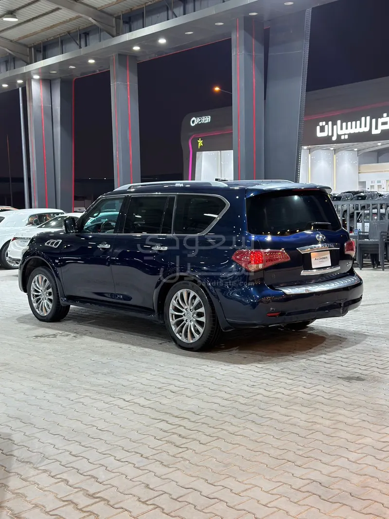 2016 انفينيتي كيو اكس 80