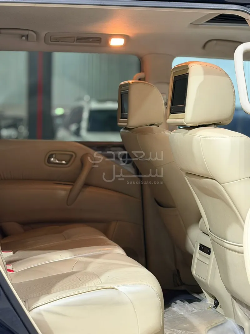 2016 انفينيتي كيو اكس 80