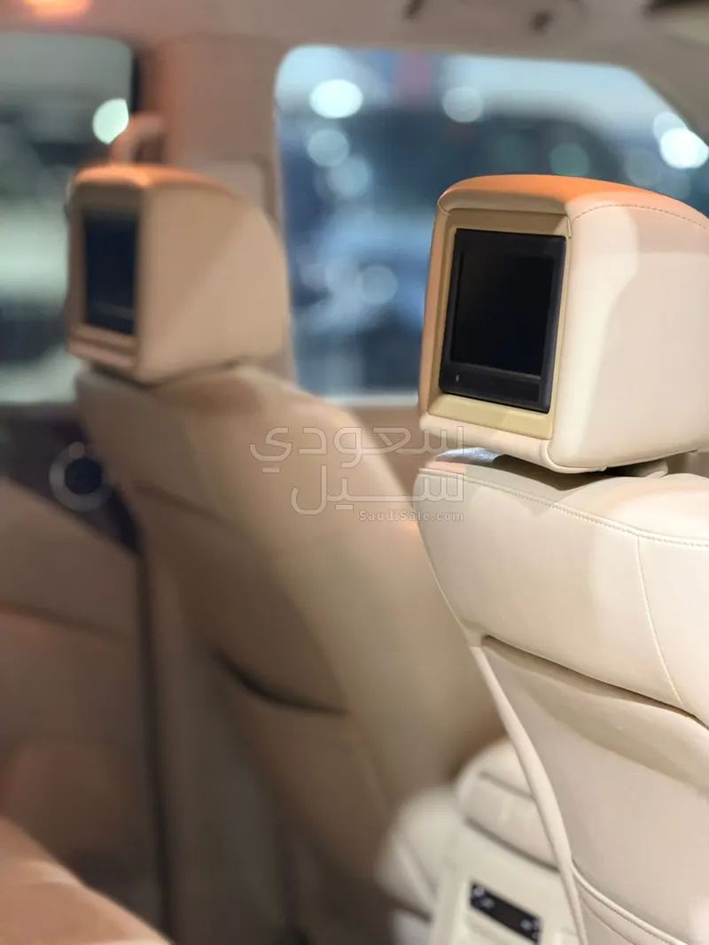 2016 انفينيتي كيو اكس 80