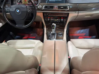 2011 بي ام دبليو الفئة السابعة 750 إل أي