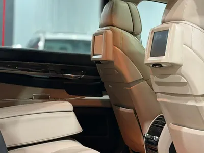 2011 بي ام دبليو الفئة السابعة 750 إل أي