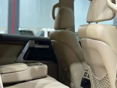 2016 تويوتا لاند كروزر في اكس ار