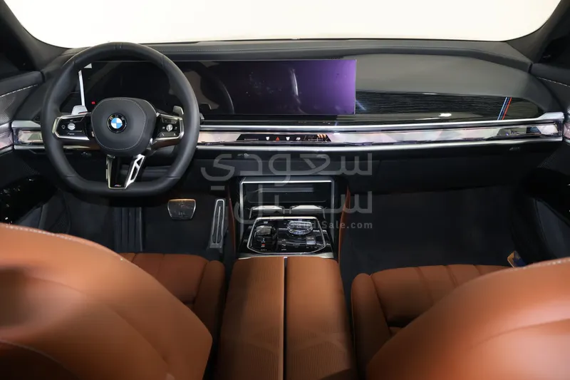 2026 بي ام دبليو الفئة السابعة 735أي