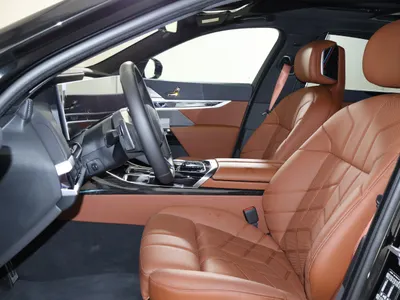 2026 بي ام دبليو الفئة السابعة 735أي