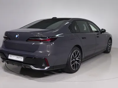 2026 بي ام دبليو الفئة السابعة 735أي